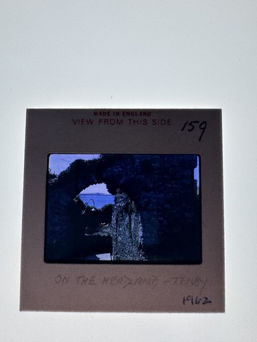 Dia the headland tenby - -,